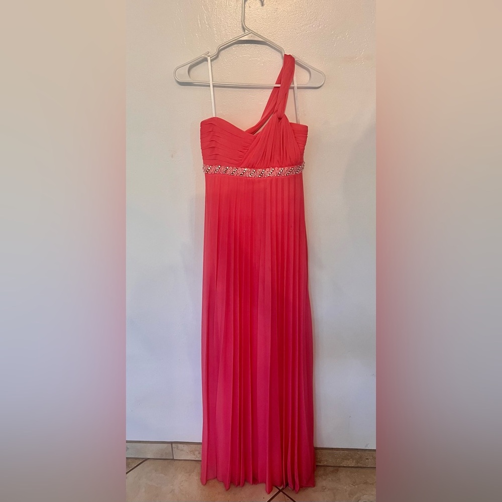 Vintage Coral One-Shoulder Pleated Prom Dress – Beaded Waist Size 3